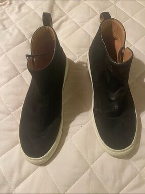 J Crew Women’s Black Suede Slip-On Sneakers - Size 8.